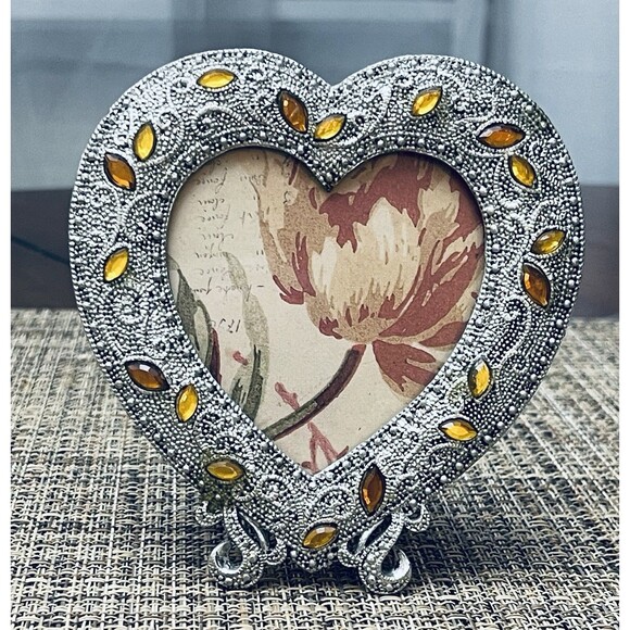 Filigree Style Heart-Shaped Desktop Frame Silver Tone Metal Yellow Rhinestones - Picture 1 of 10